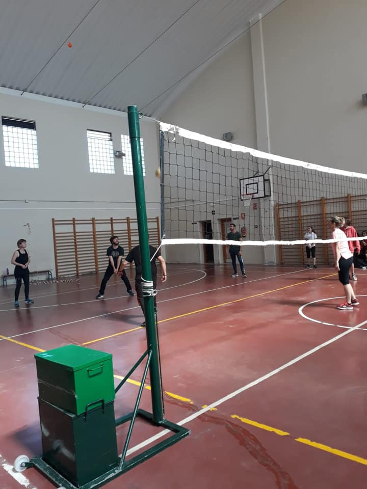 59945218 161023978265843 744129064289173504 n